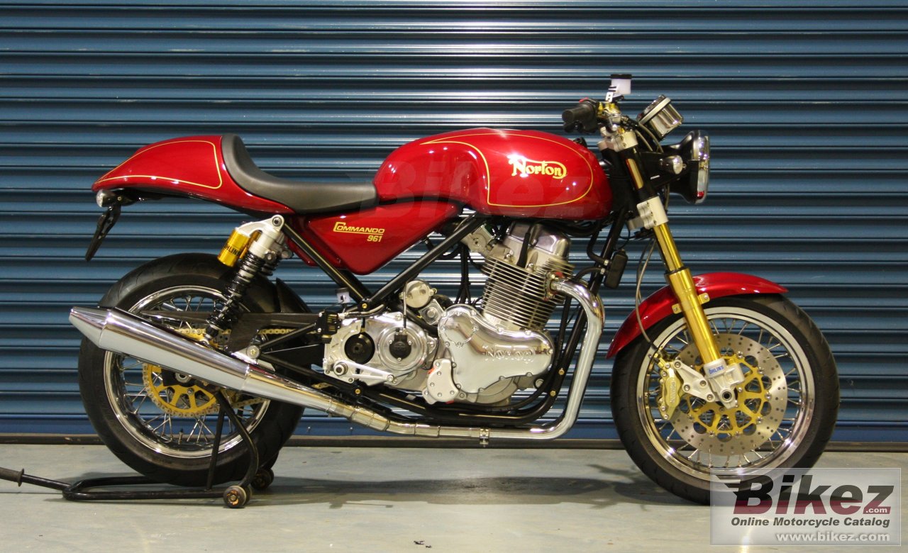Big Norton commando 961 sport picture and wallpaper from Bikez.com